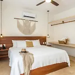 Shankara Holbox Unique-Comfortable-Close To The Beach H1