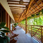 Tropical Suites By Mij