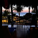 Beach Guesthouse Holbox Apartments & Suites