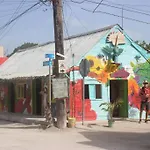 Comfortable Camper In The Heart Of Holbox