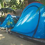 Kin Camping