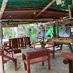 Casa De Los Santos Camping Y Eco Cabanas