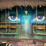 Casa Naay