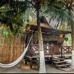 Laak Cabanas