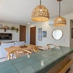 Ocean View 2 Bedroom Apartment In Punta Cocos - A201