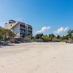 Ocean View 2 Bedroom Apartment In Punta Cocos - A201