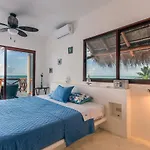 Casa Libelula Beach Front