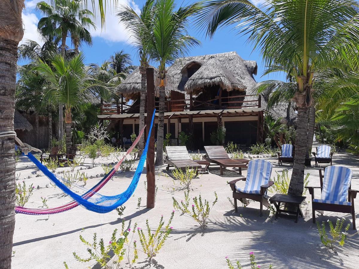 Apartahotel & Suites 3*