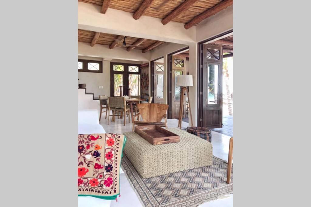 Casa Acacia