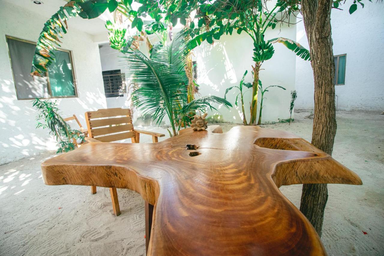 Yalekin Isla Holbox