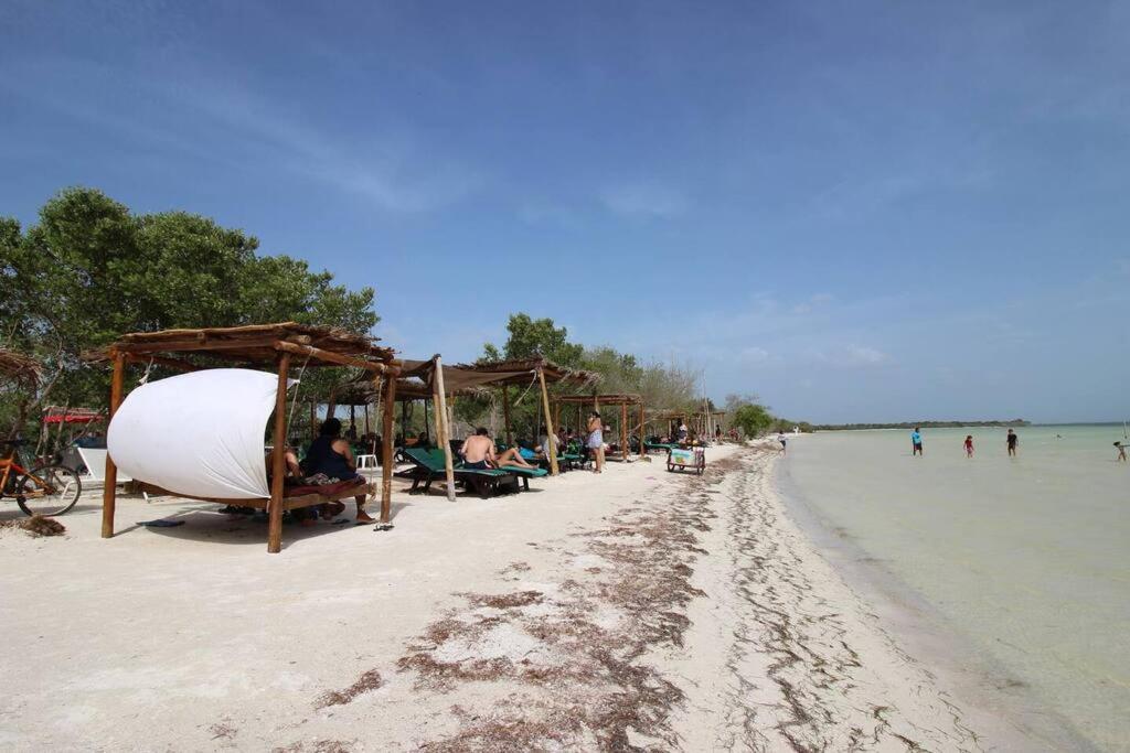 Comfortable Camper In The Heart Of * Isla Holbox