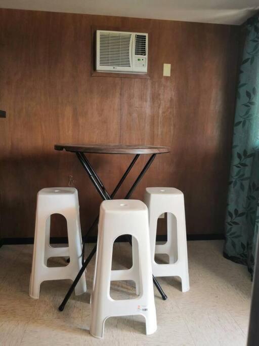 Comfortable Camper In The Heart Of Apartment