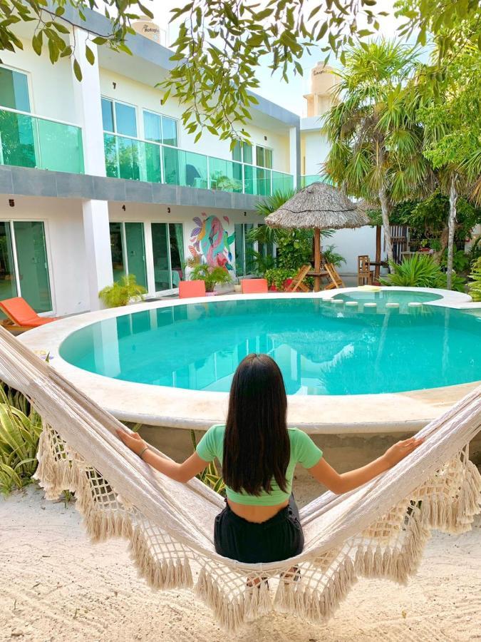 Del Carmen Hotel *