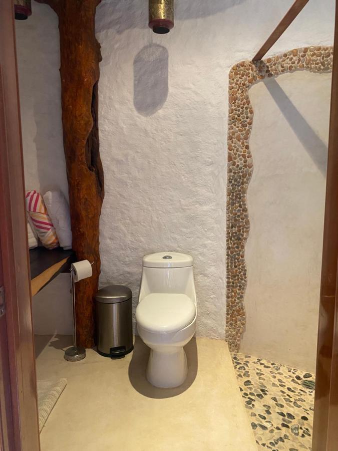 Waikiki Eco Bed & Breakfast