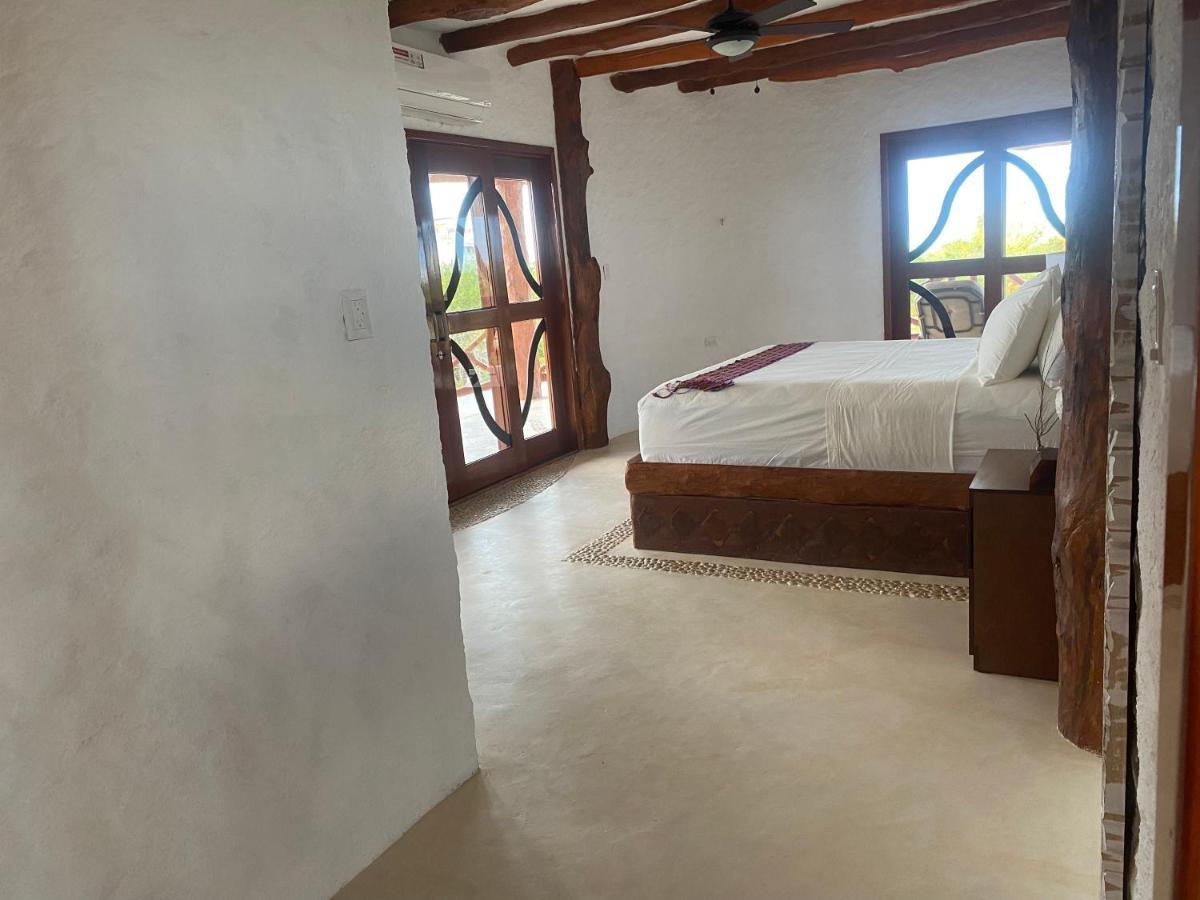 Waikiki Eco Isla Holbox
