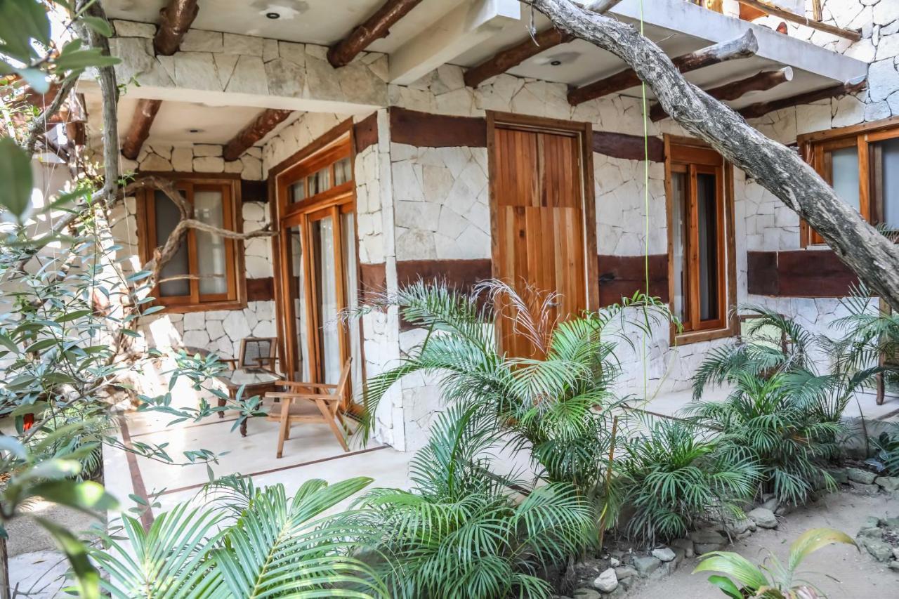 La Casa De Mia Hotel *