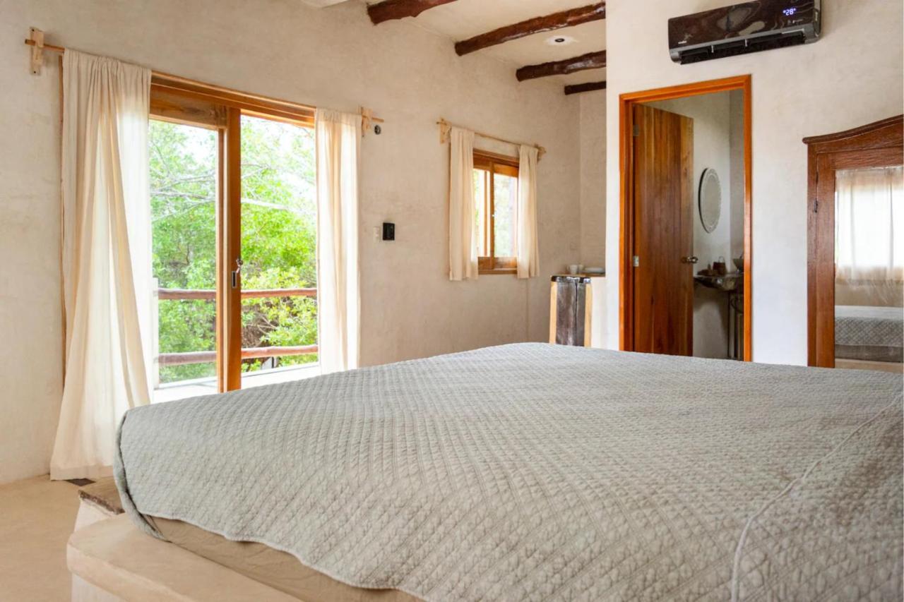 La Casa De Mia