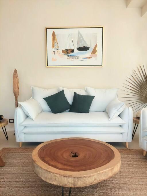 Villa Brand New Luxury Villa. 150 Meters From The Beach.