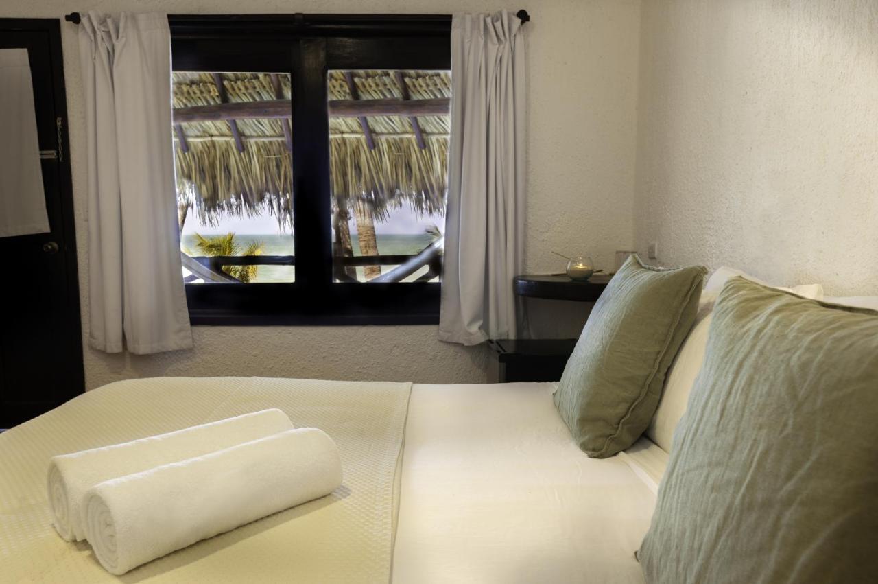 Beachfront La Palapa - Adults Only