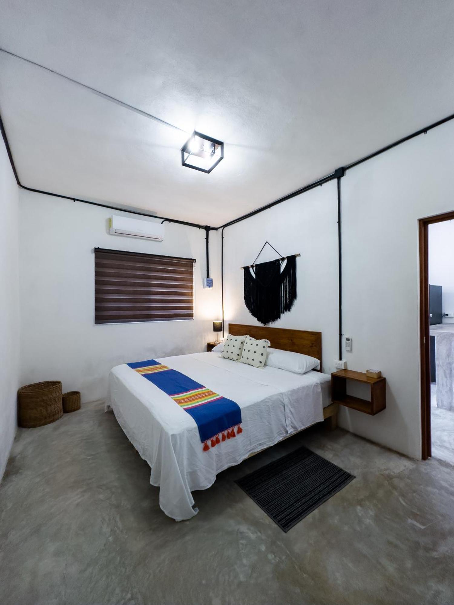 Tara Tara Isla Holbox