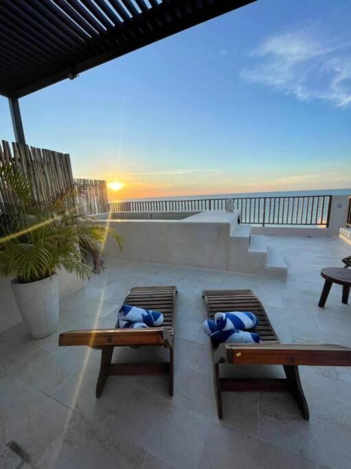 Breathtaking Ocean Vista Penthouse In At Yumbalam