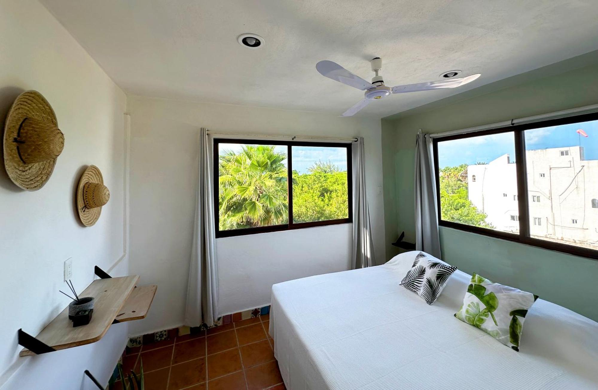 Sirenas Caribbean Isla Holbox