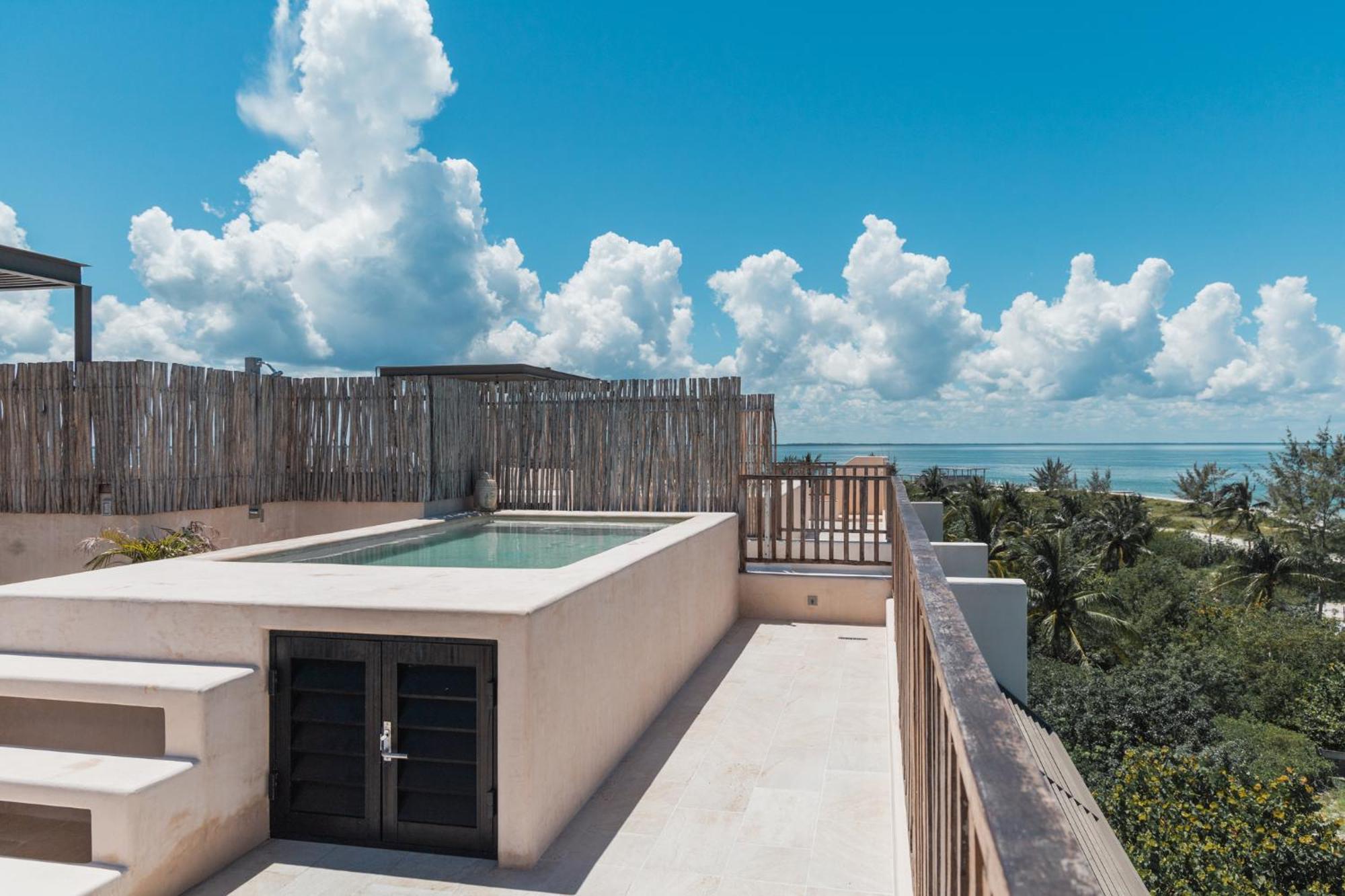 Apartment Incredible Ocean View Penthouse With Private Pool By Baleine Group