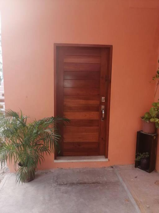 La Casa Naranja En