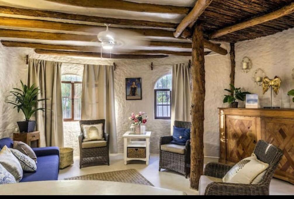 Casa De Los Angeles Holiday home
