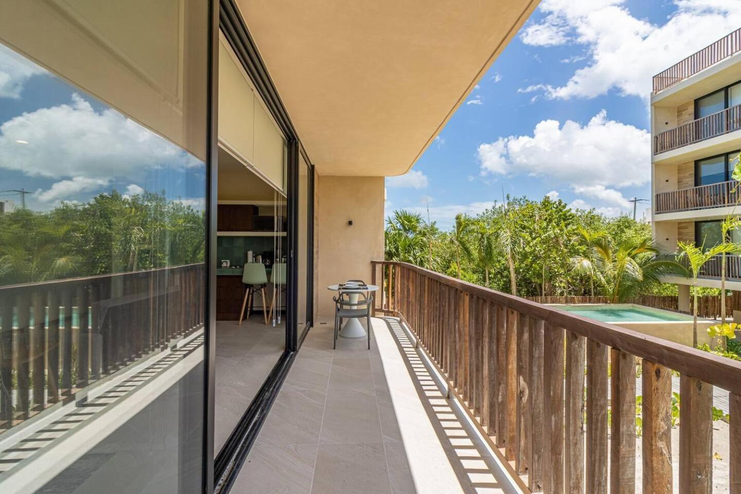 Hotel Pool View Loft Steps From The Ocean In Punta Cocos - C101 *