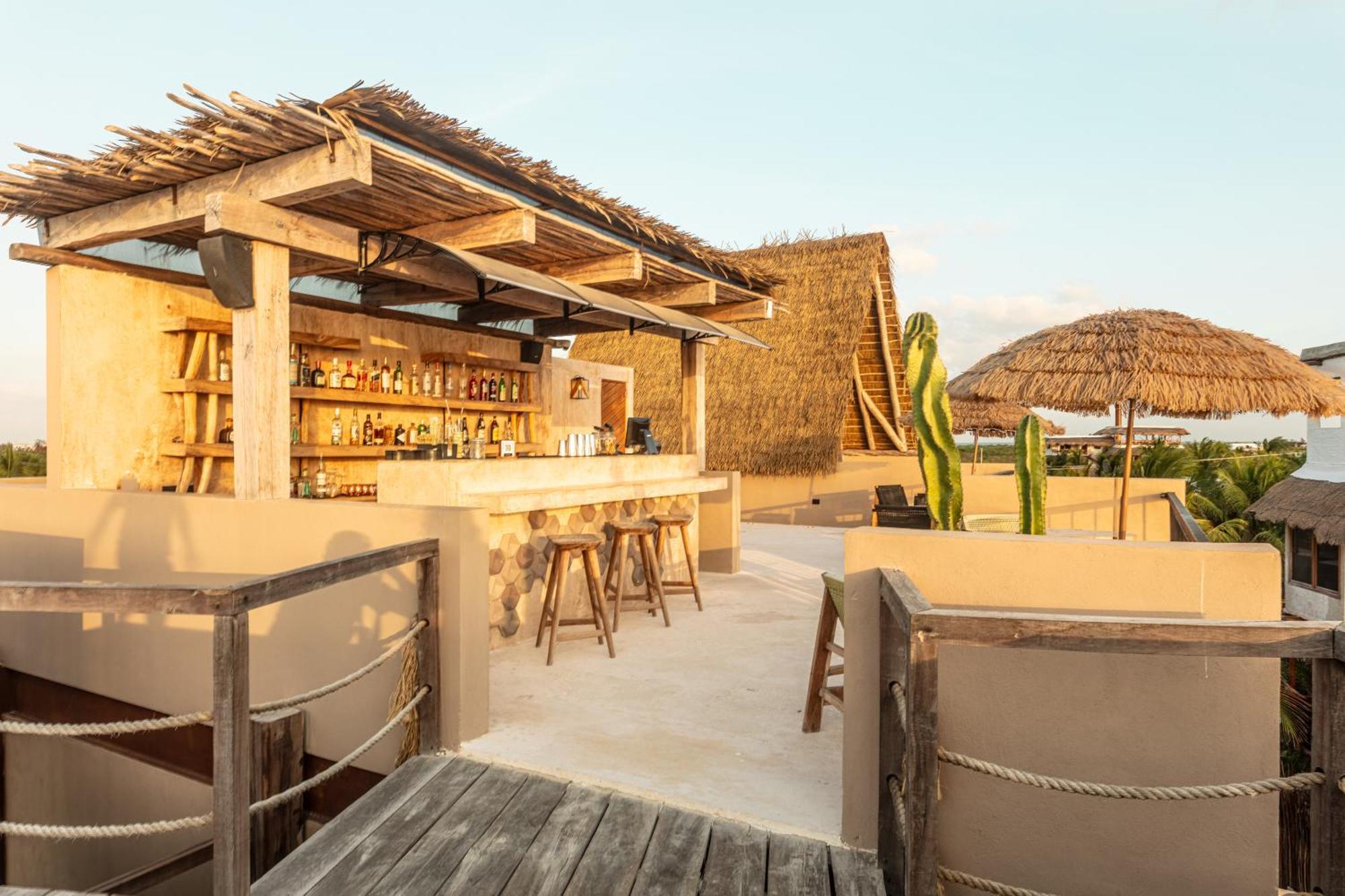 Awa Boutique - Front Isla Holbox