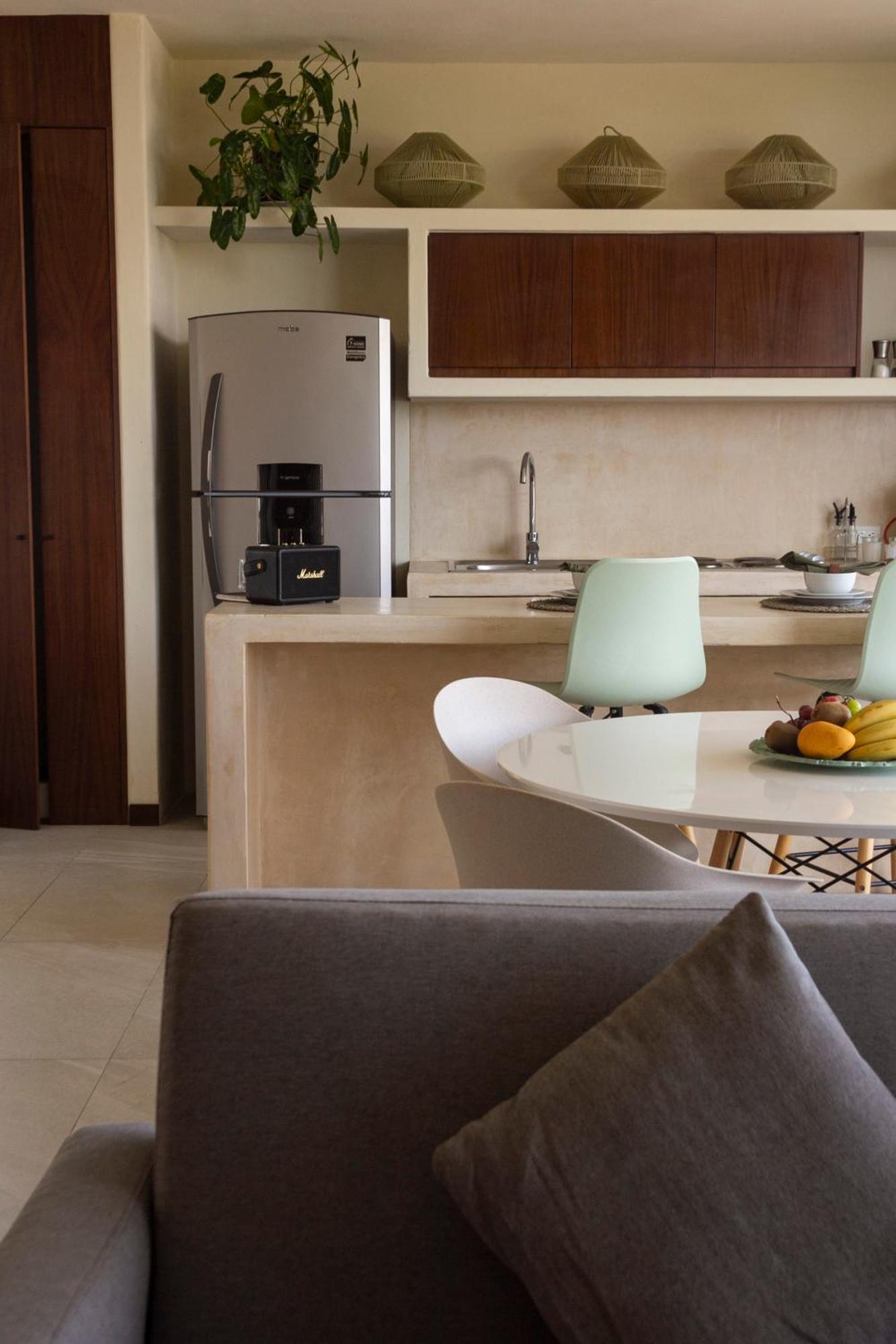 Breathtaking Ocean Vista Penthouse In At Yumbalam Holiday home