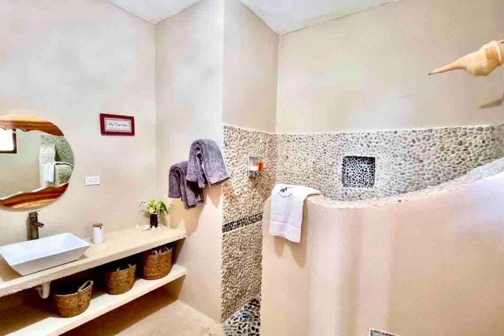 Casa Libelula Beachfront House Villa