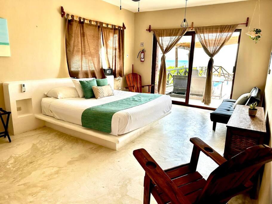 Villa Casa Libelula Beachfront House