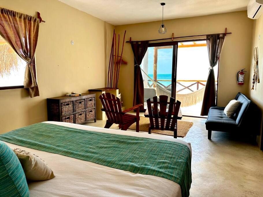 Villa Casa Libelula Beachfront House *