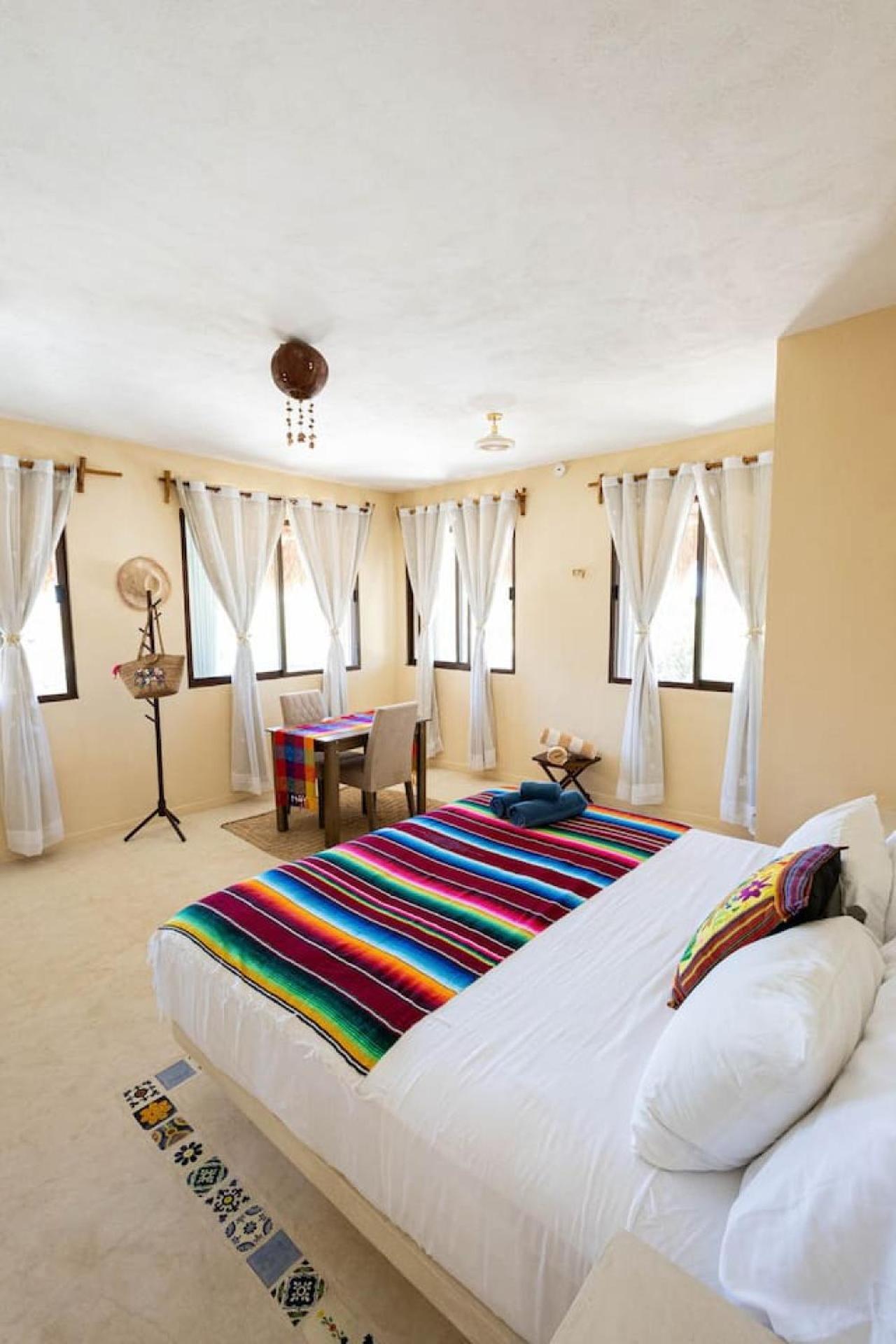 3 Bedrooms House Shared Pool * Isla Holbox