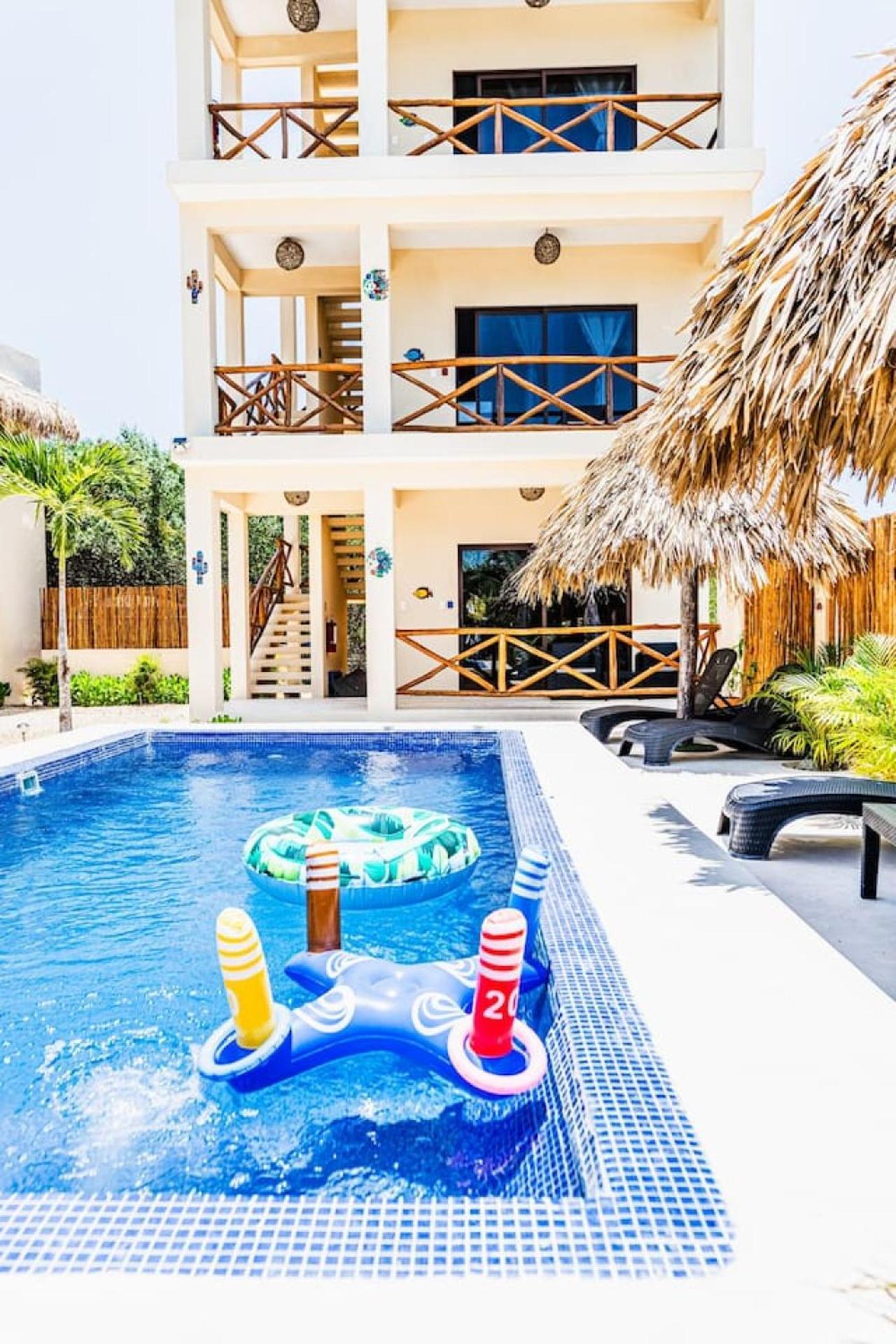 16 Guest Island Escape