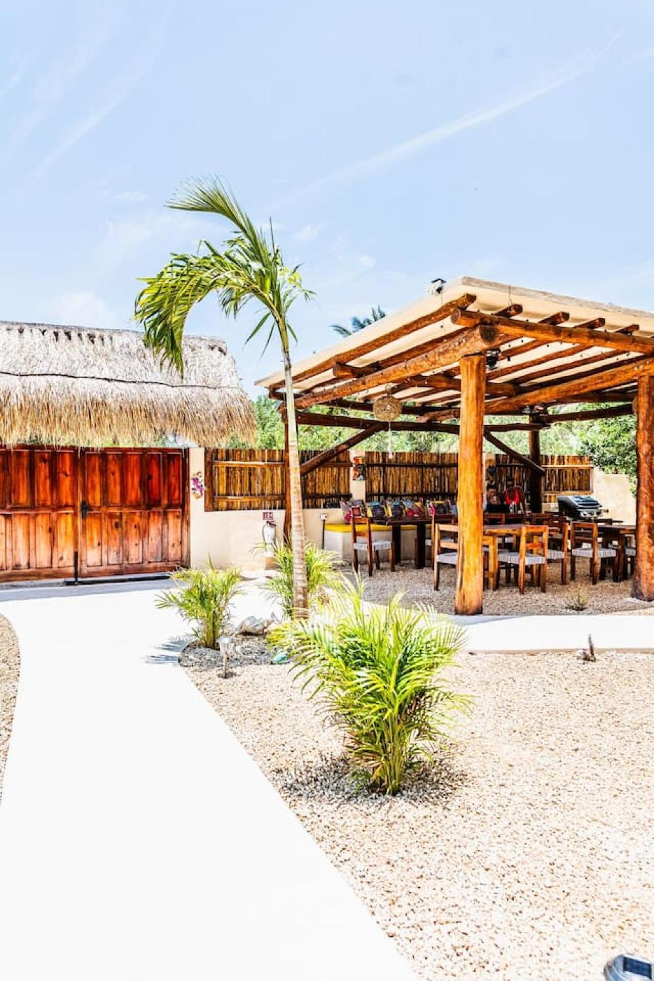 16 Guest Island Escape *