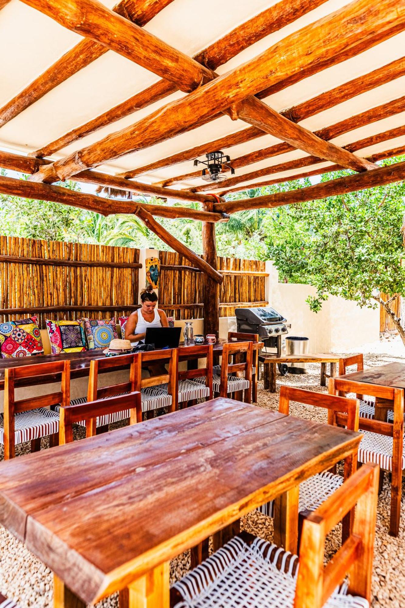 Hotel Atenea