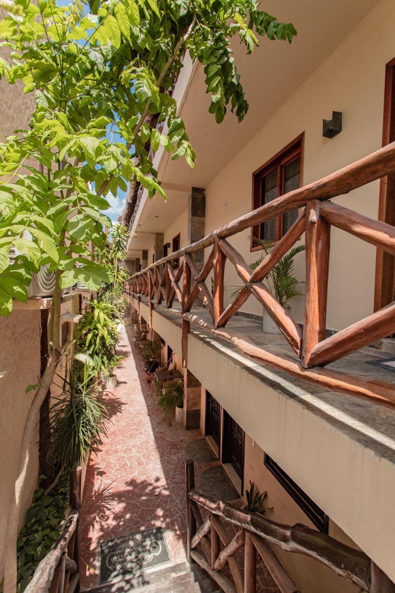 Macondo Hotel 4*