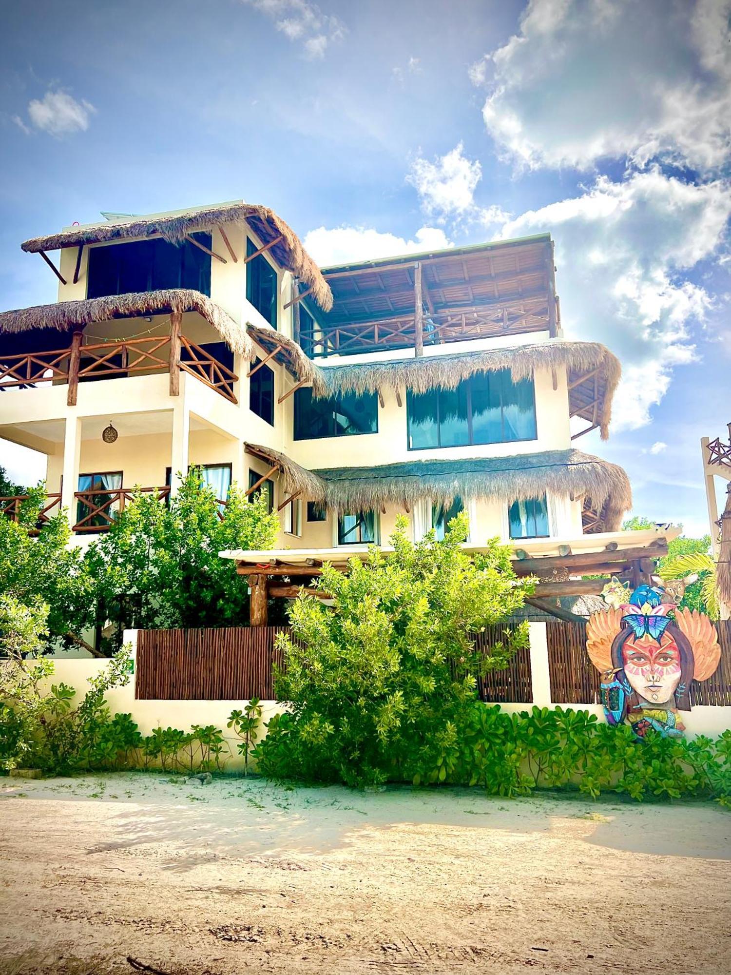 3 Bedrooms House Shared Pool Isla Holbox