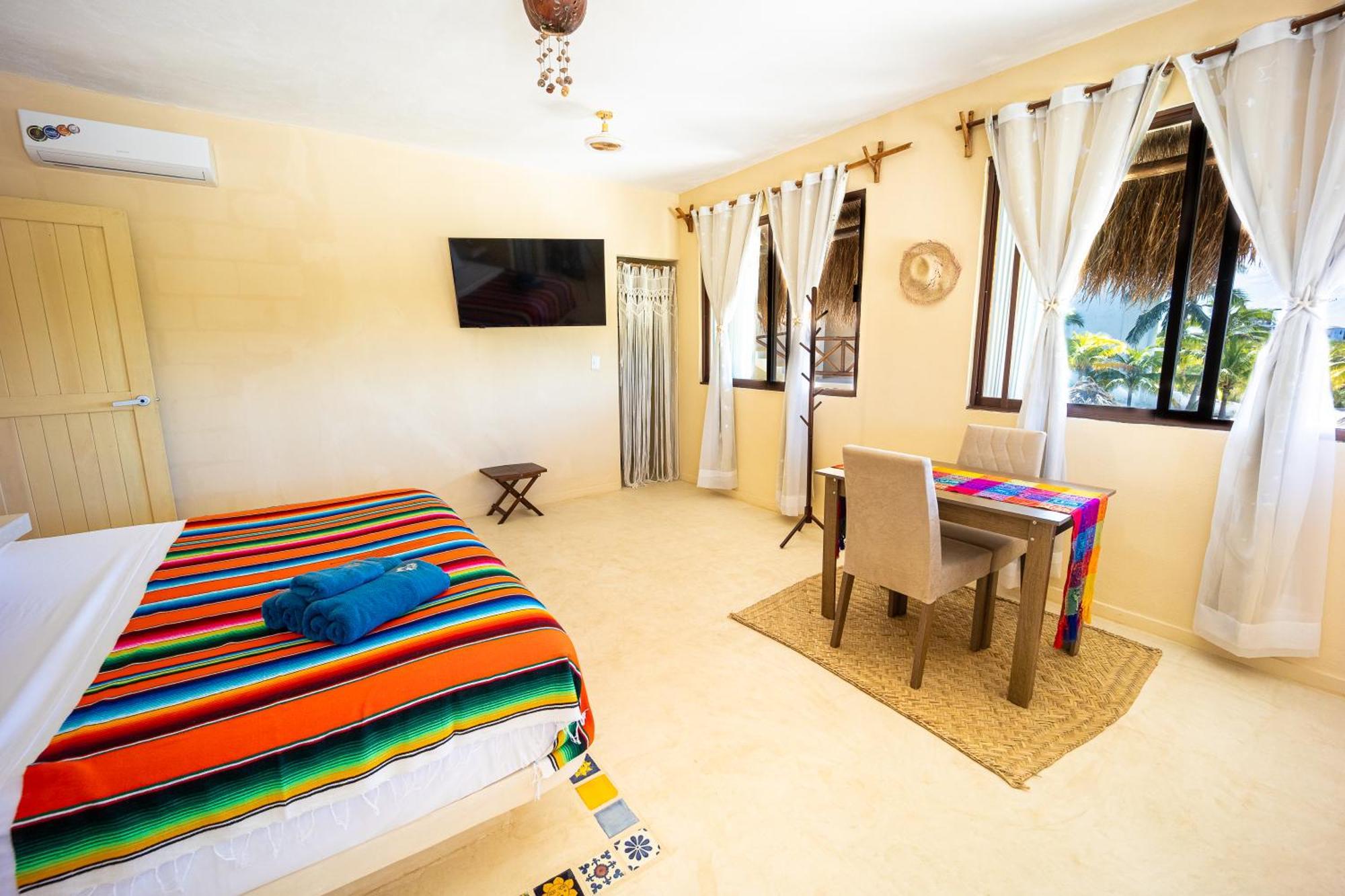 3 Bedrooms House Shared Pool