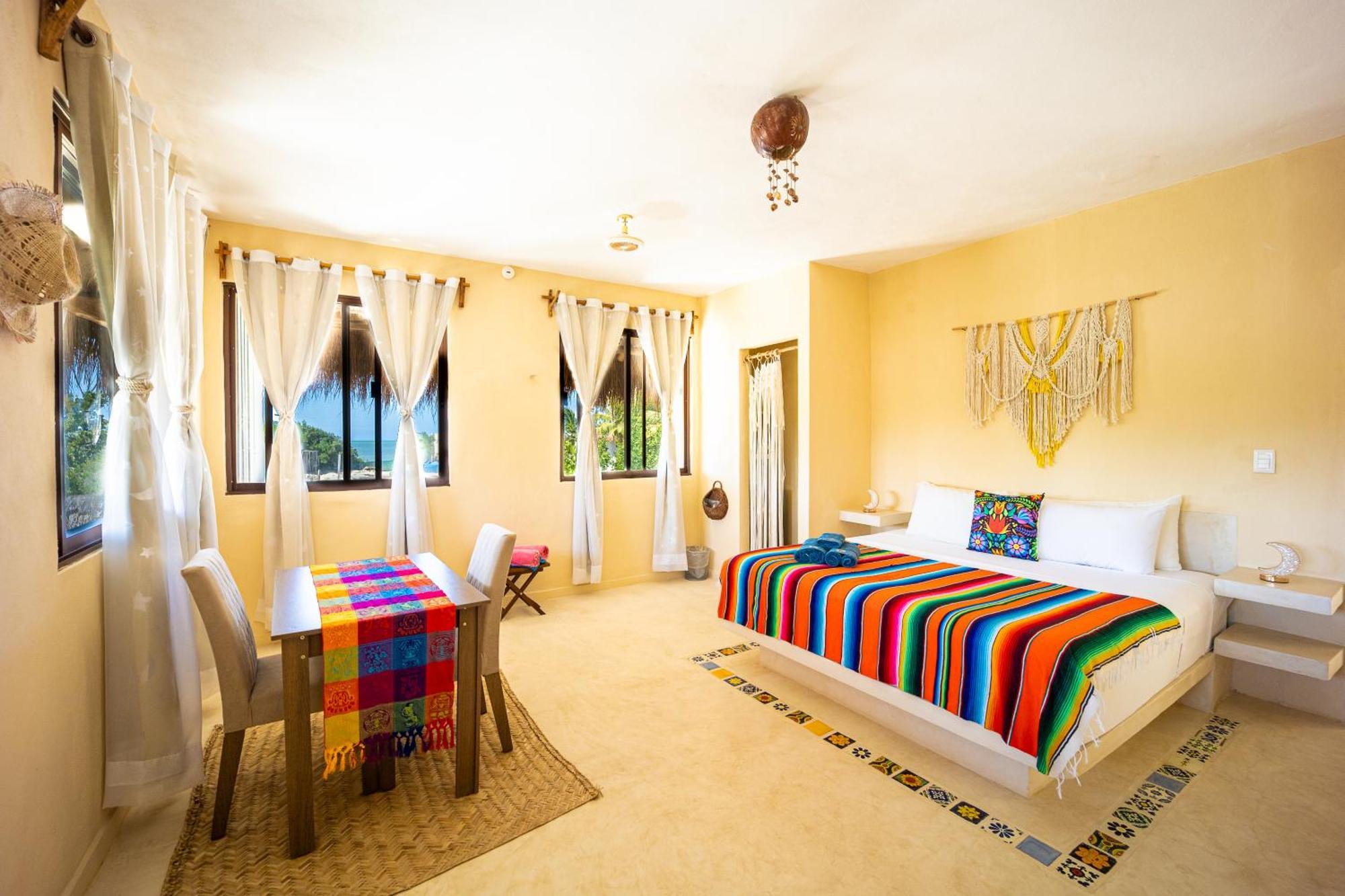 3 Bedrooms House Shared Pool