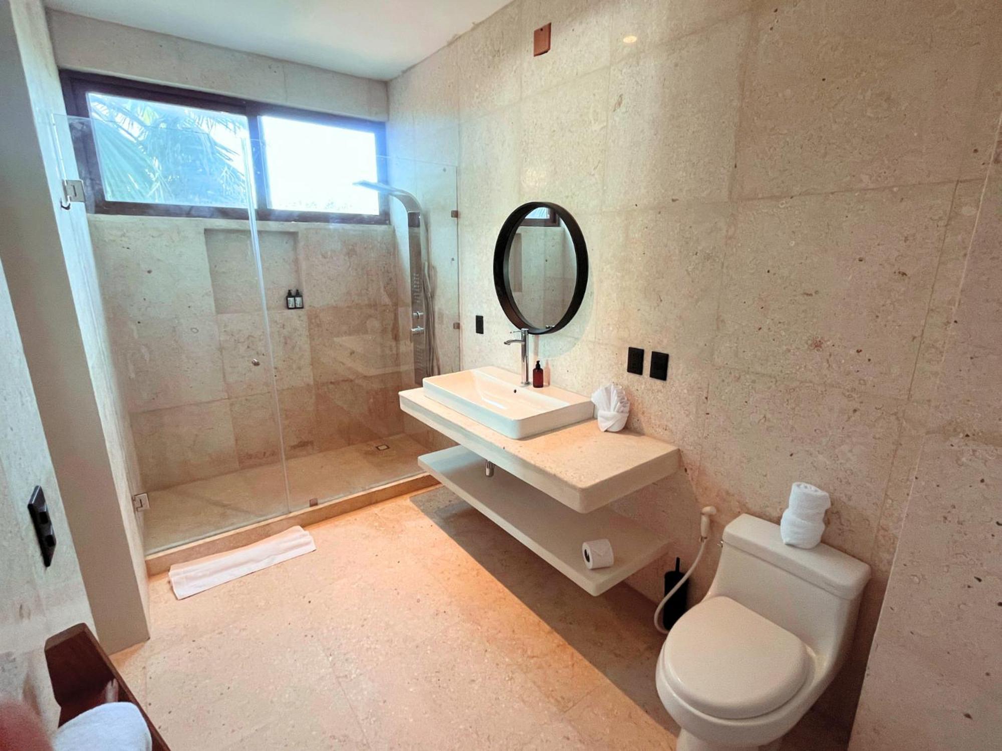 Beachfront Boutique Dk 4*