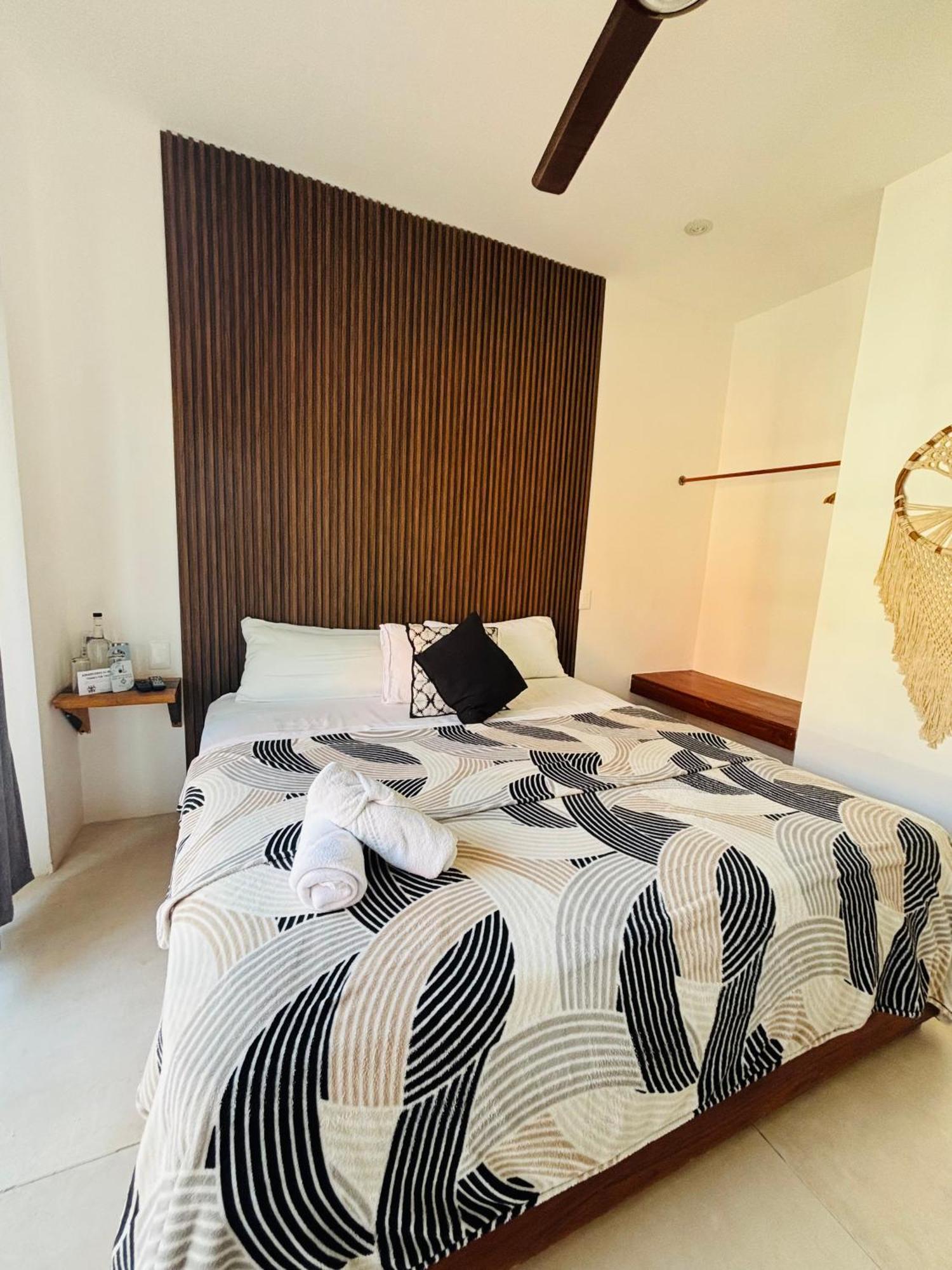 Mittoz Isla Holbox