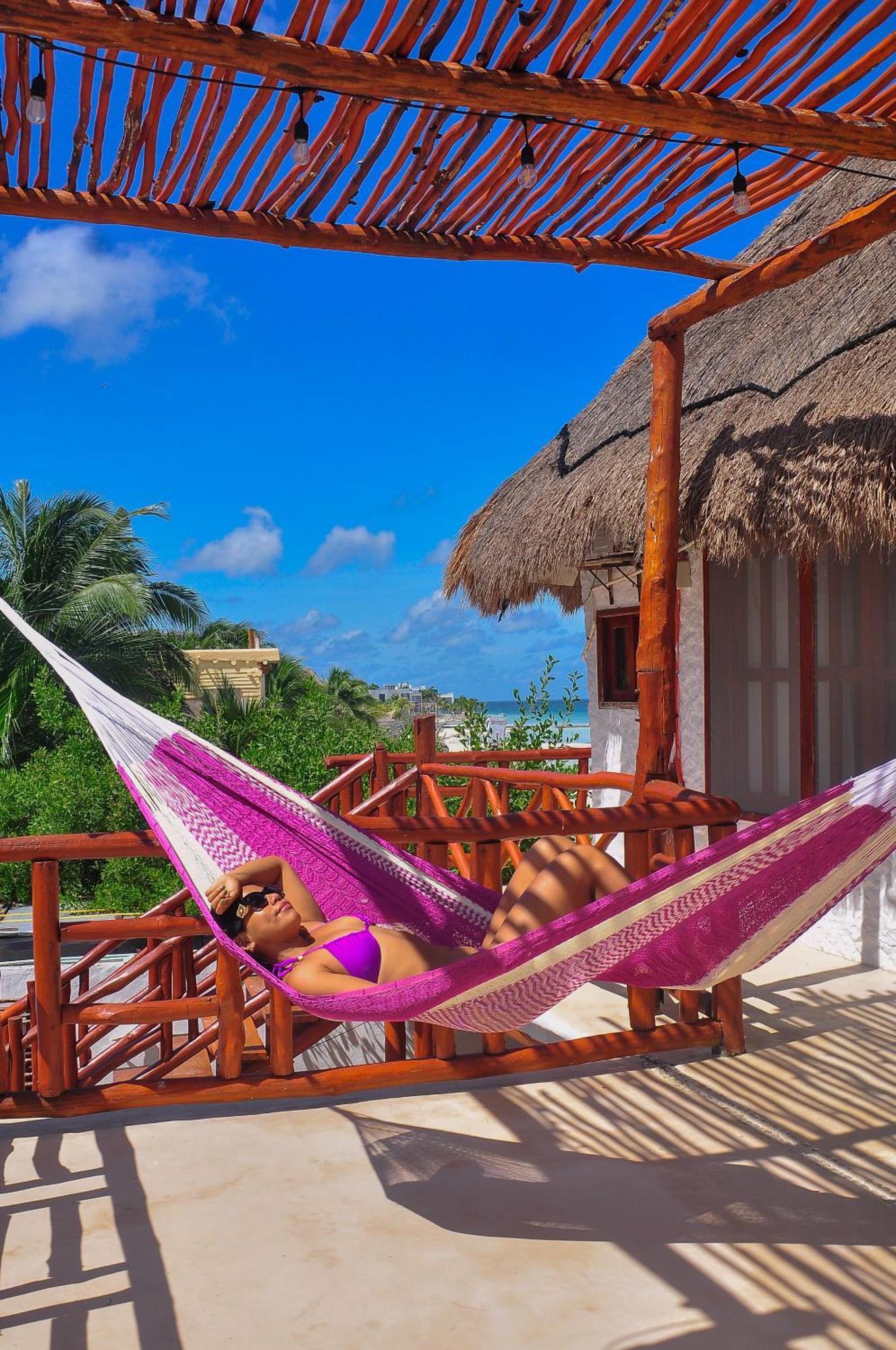 Golden Paradise Beachfront 3*