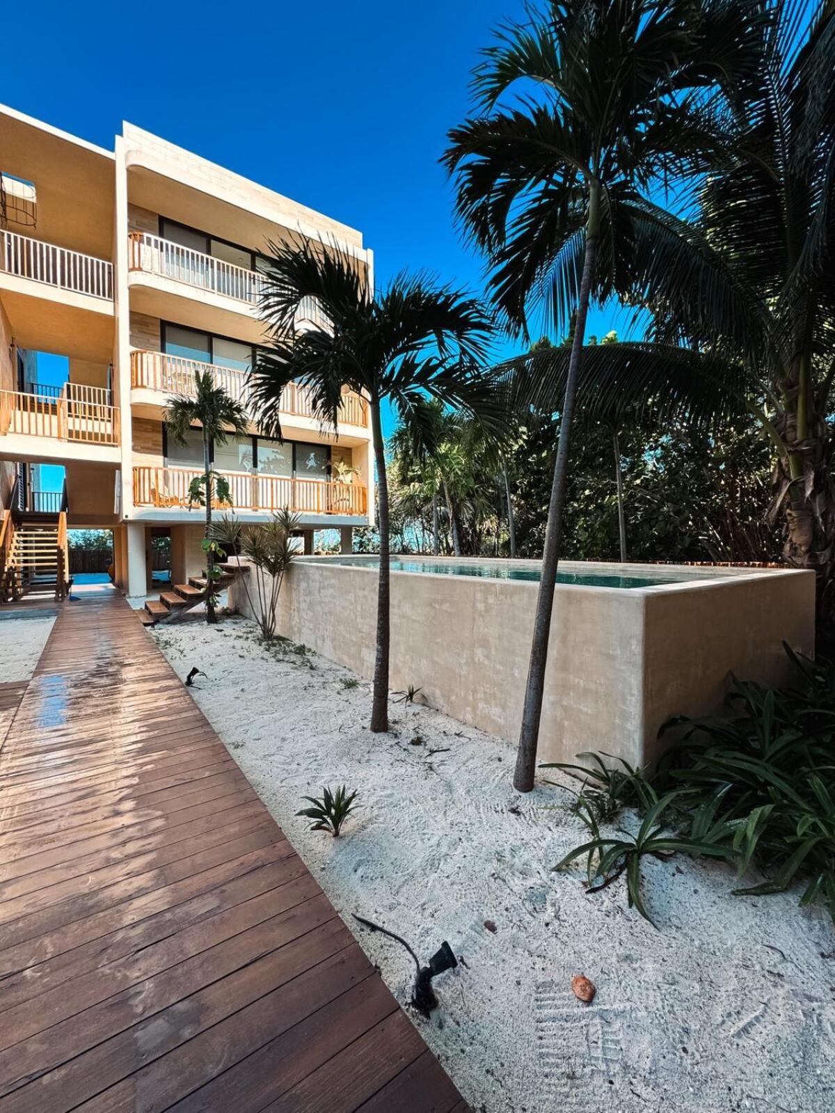 Garden 2br Steps From The With Pool View Apartment Isla Holbox