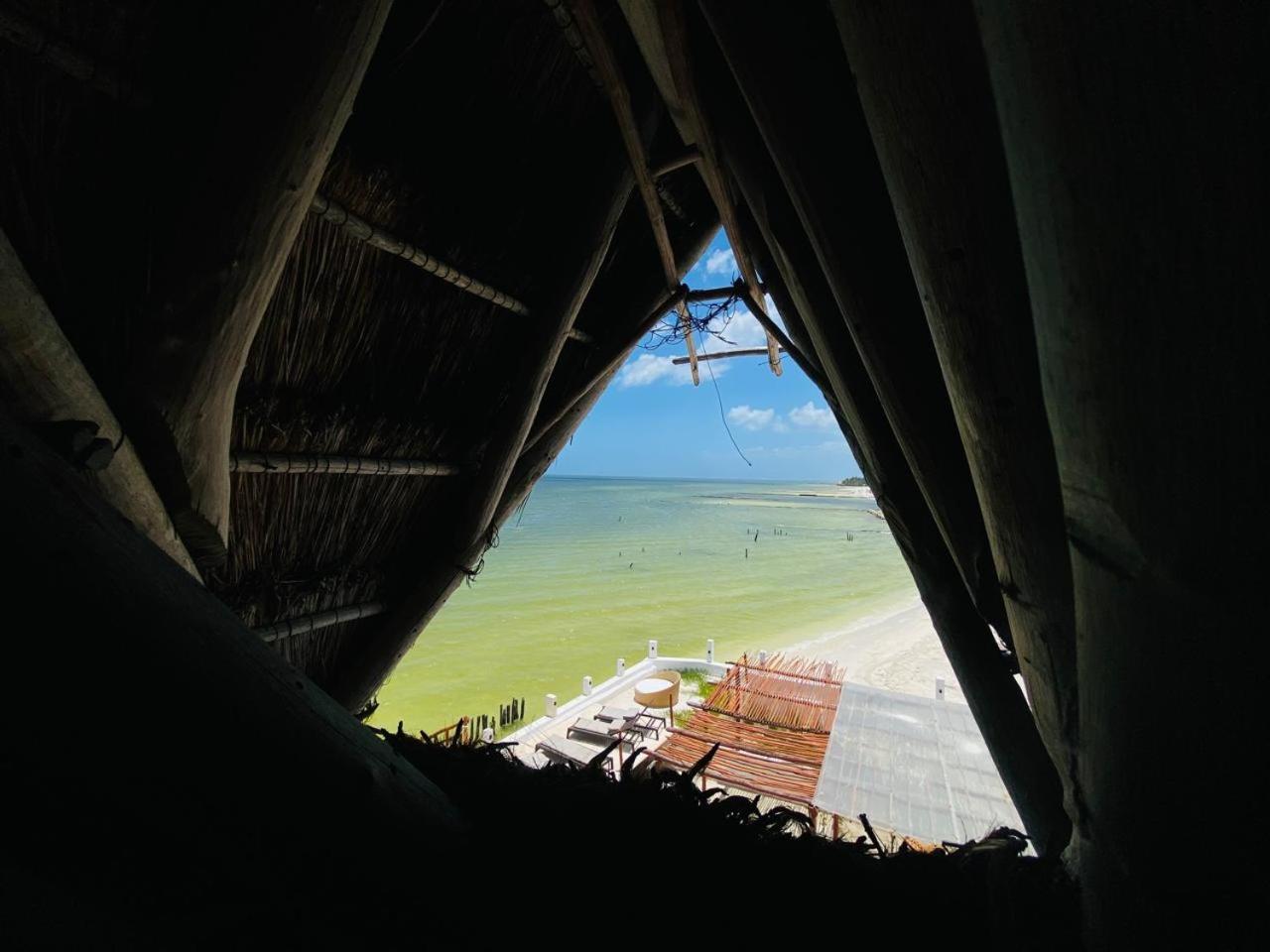 Golden Paradise Beachfront Hotel 3*