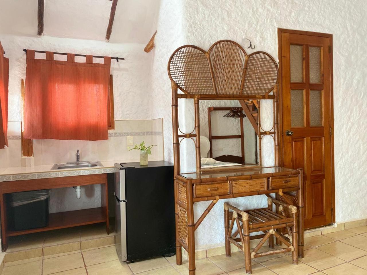 Golden Paradise Beachfront 3*