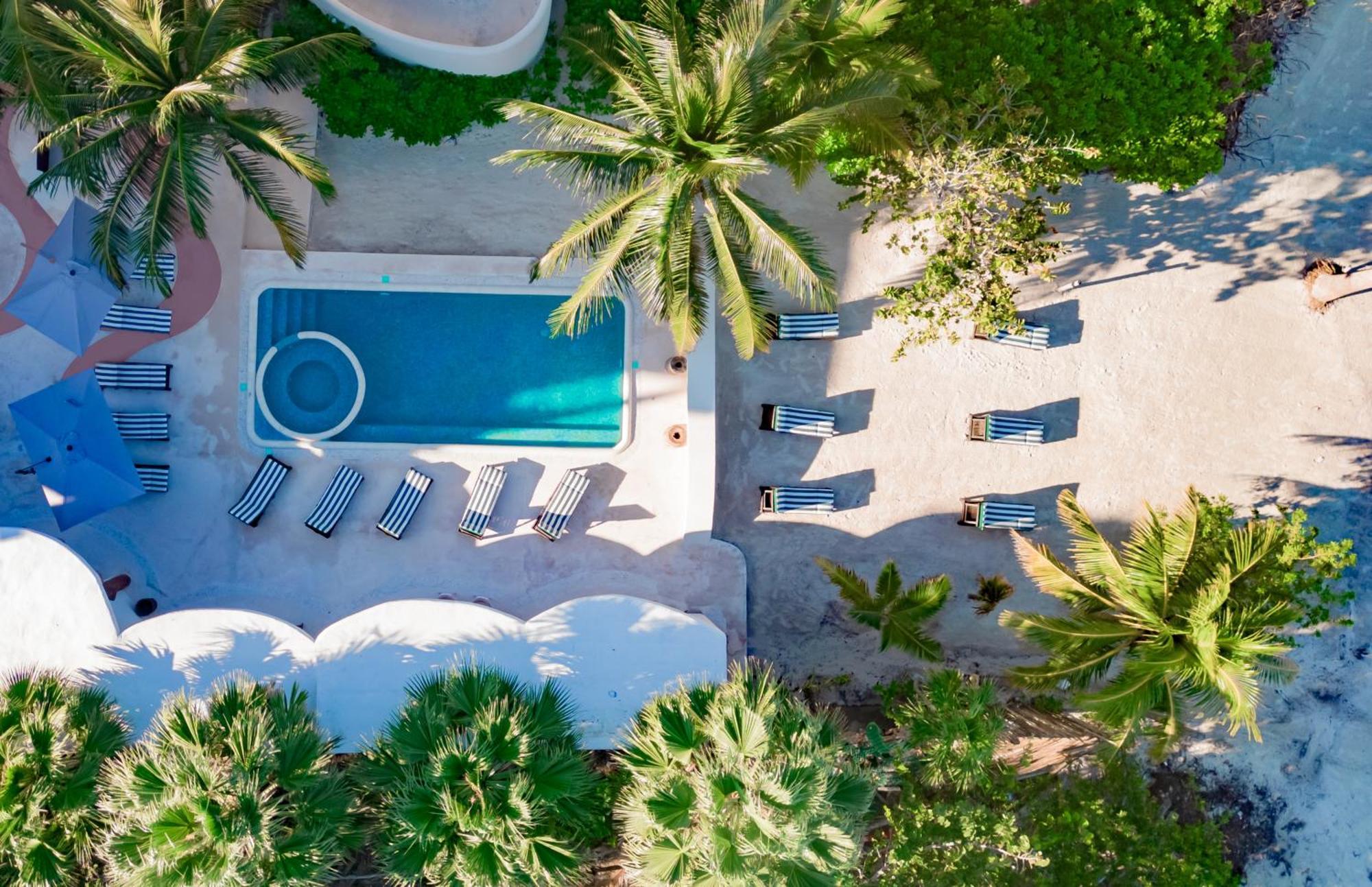 Hotel Beachfront Boutique Dk